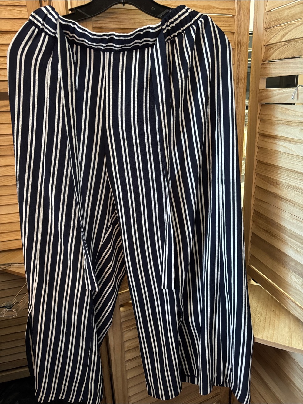 Timing Striped Wide-Leg Pants Large